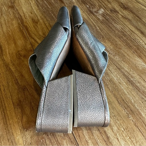 Vince Karsen Women’s Leather Sandals Slip On Slides Bronze Pebbled Block Heel 11 - Picture 10 of 12